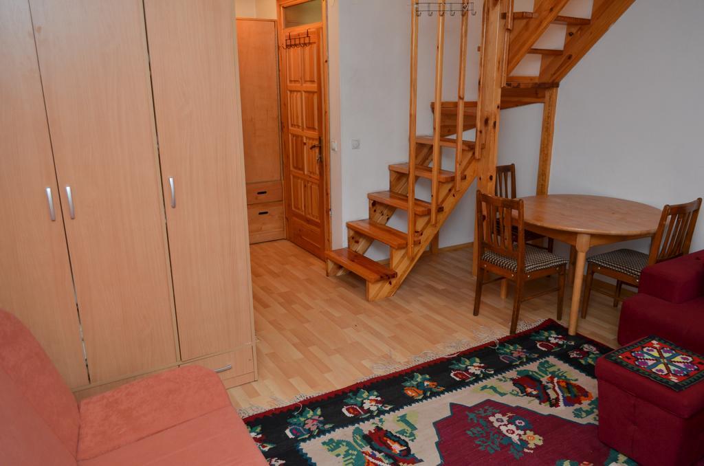 Apartments Ogorjelica Jahorina Esterno foto
