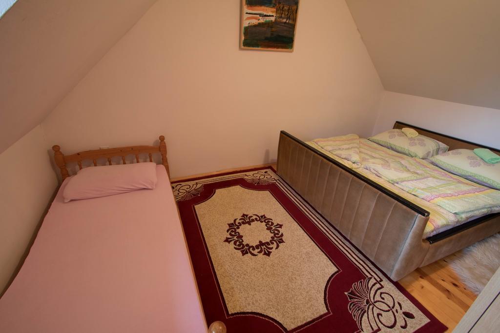 Apartments Ogorjelica Jahorina Esterno foto